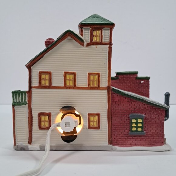 Lemax Lighted House 1998 Buds Appliance Laundromat 85281 Light and Box included - Picture 3 of 13